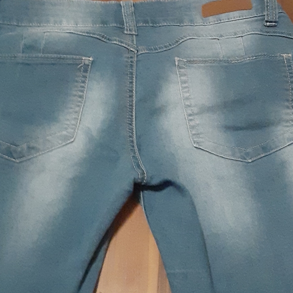 They dont fit anymore - Picture 2 of 2